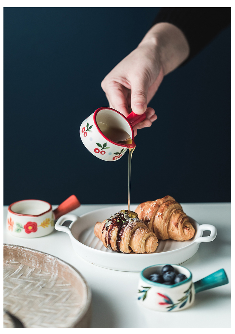 Japanese ceramics have the small milk pan handle milk pot of milk cup sauce dish flavor dishes tableware utensils large coffee for breakfast