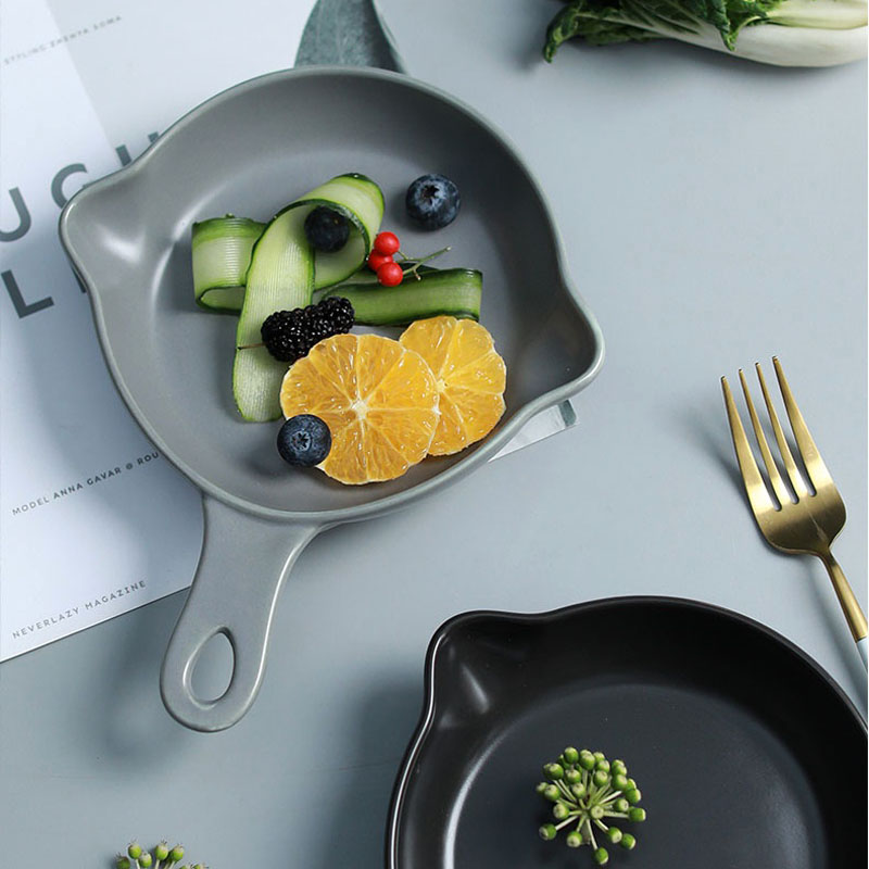 The Nordic idea web celebrity oven for baking plate ceramic household with handle western tableware ins 0