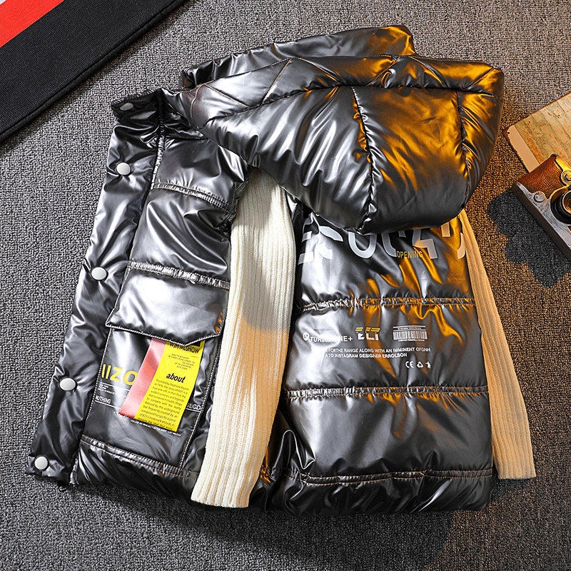 Children's suit boys in autumn and winter cotton beetle 2022 new model in the winter feather boy wears the wave of vest