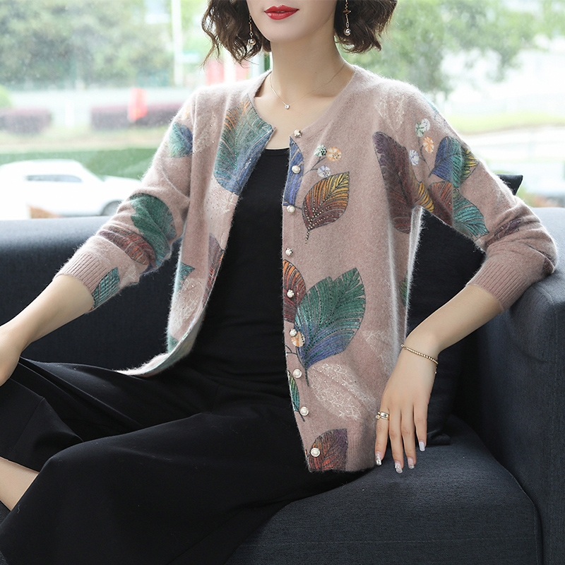 Spring and Autumn Style Sweater Jacket with Printed Fashion, Loose Fit, Plus Size Knitted Cardigan, Middle-Aged Mother's Clothing, New Style for Women