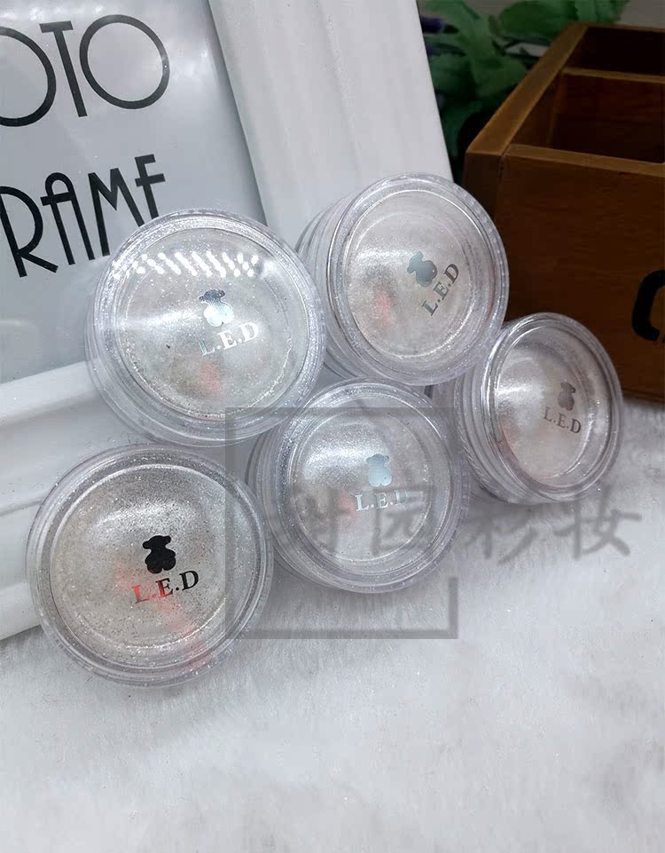 Fidelity LED Diamond Shiny Eyeshadow Powder Glossy Brightening Powder Makeup Artist Studio Model Mod Performance Performance - Bóng mắt bảng phấn mắt tutu