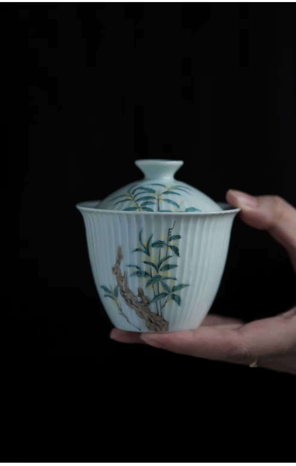 Jingdezhen ceramic tureen flagship store hand - carved hand - made tureen individual glaze new household bowl is in use