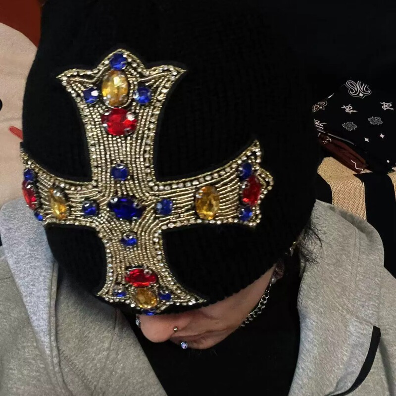 Autumn and Winter Street Retro Gothic Fashion Heavy-Duty Cross Gemstone Knitted Hat Woolen Turban Hat for Men and Women