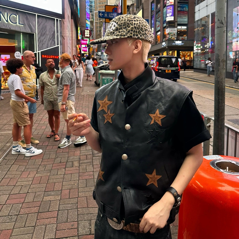 【Konoot】Five-Pointed Star Calfskin Short Wide Vest Men's Niche Street Punk Vest Jacket 【Konoot】Five-Pointed Star Calfskin Short Wide Vest Men's Niche Street Punk Vest Jacket