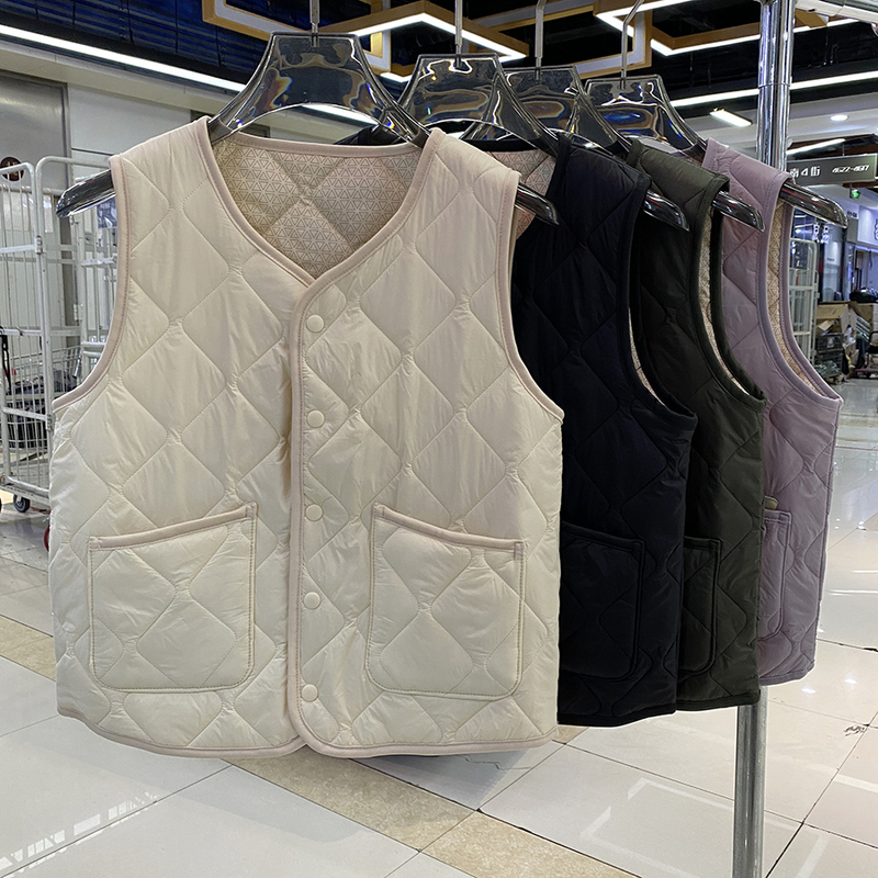 100% Wool Filling! Diamond Quilted Autumn and Winter Thickened Warm Vest for Men and Women, Suitable for Layering 100% Wool Filling! Diamond Quilted Autumn and Winter Thickened Warm Vest for Men and Women, Suitable for Layering