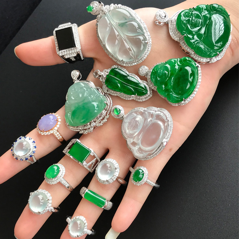 Emerald Jade Buddha Guanyin Gourd Ruyi FuGua Four Seasons Bean Pendant Flower Pieces Natural A Myanmar High Ice Species for Men and Women