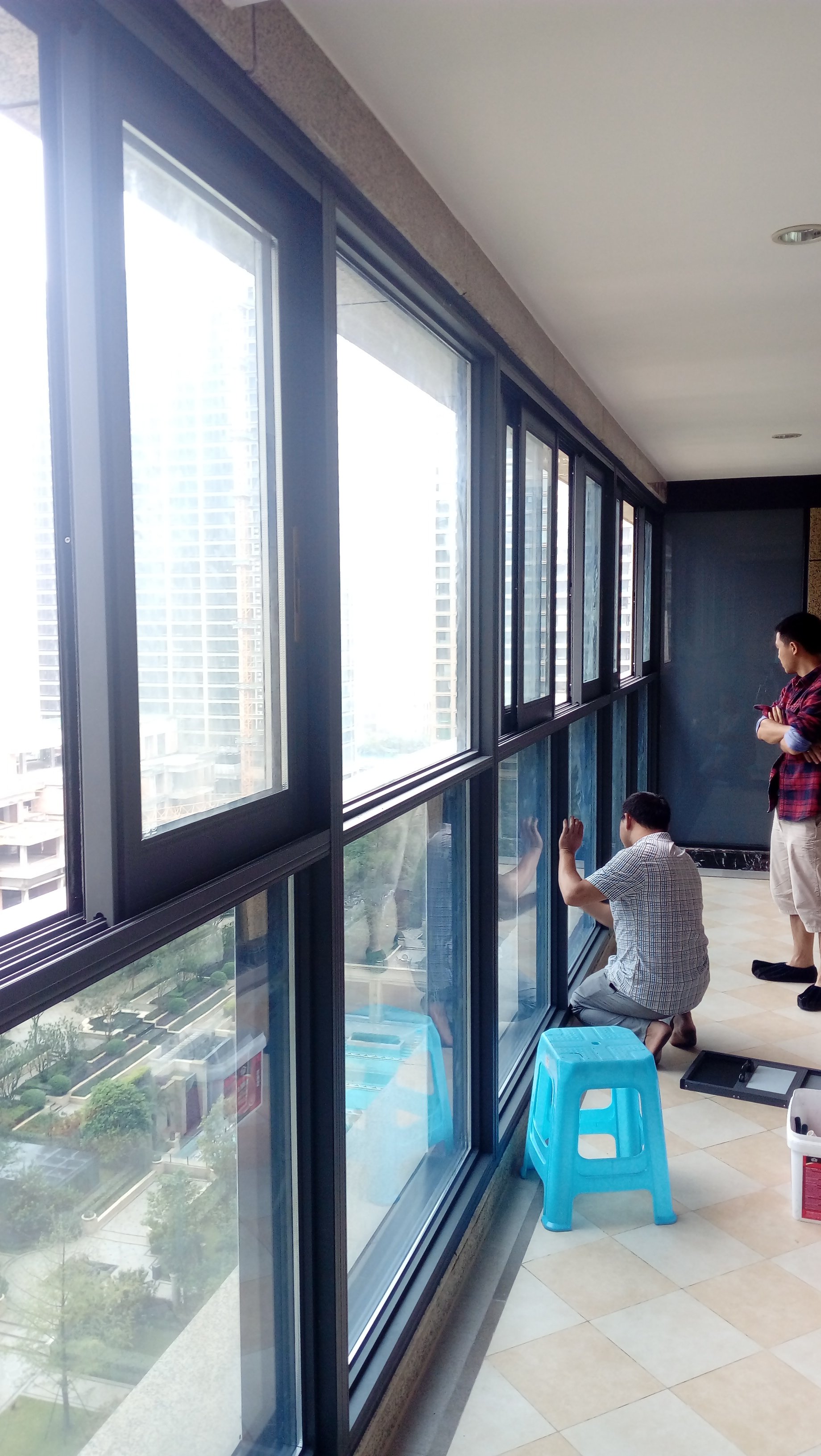 Sealed balcony broken bridge two-in-one aluminum alloy glass door left and right sliding window anti-theft screen window Chengdu package measurement installation