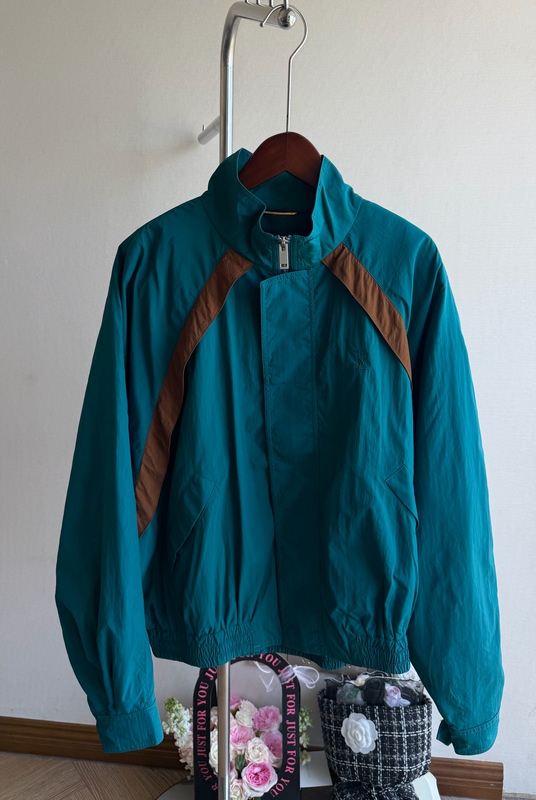The Channel Is Full of Beautiful Colors! Fashionable and Stylish! Turquoise Blue Contrasting Color Spring Lightweight Soft Waterproof Jacket