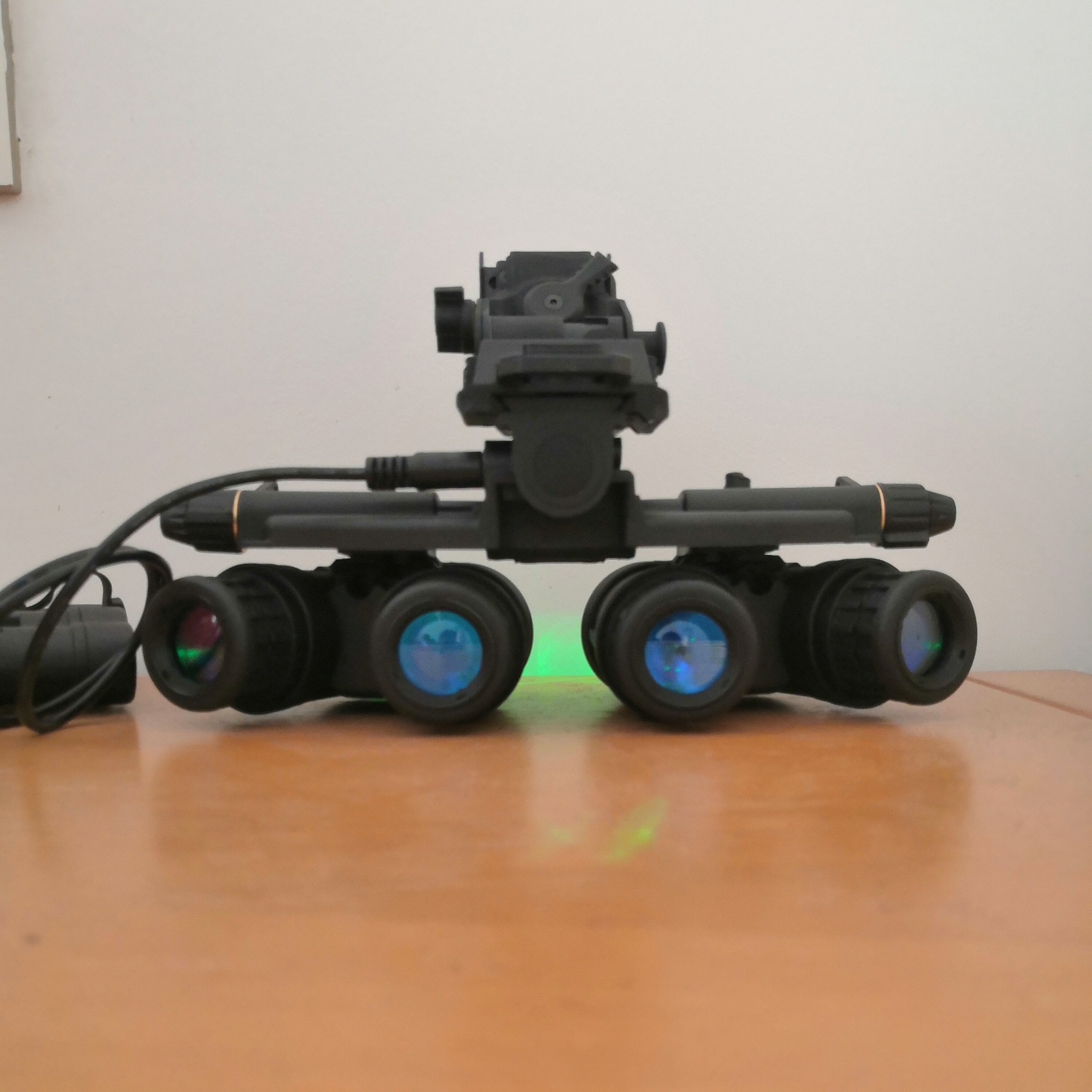Luminous version GPNVG 18 Night Vision Goggle DUMMY Model L4G24