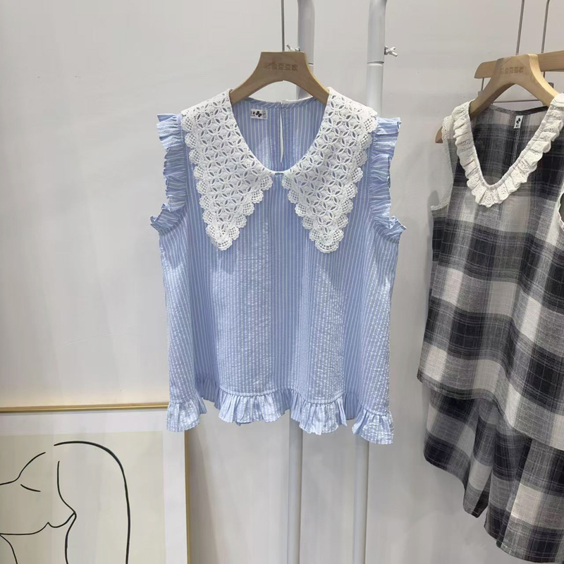 Colorful Doudoujia Summer New Blue Vertical Striped Sleeveless Pointed Collar Women's Top, Cotton with Ruffled Edges, Available in Large Sizes Colorful Doudoujia Summer New Blue Vertical Striped Sleeveless Pointed Collar Women's Top, Cotton with Ruffled Edges, Available in Large Sizes