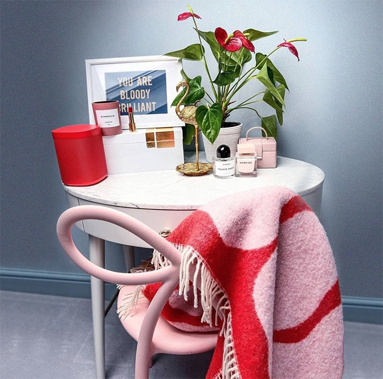 Стул qeeboo意大利进口ribbon 椅子创意装饰蝴蝶结餐椅北欧时尚网红椅