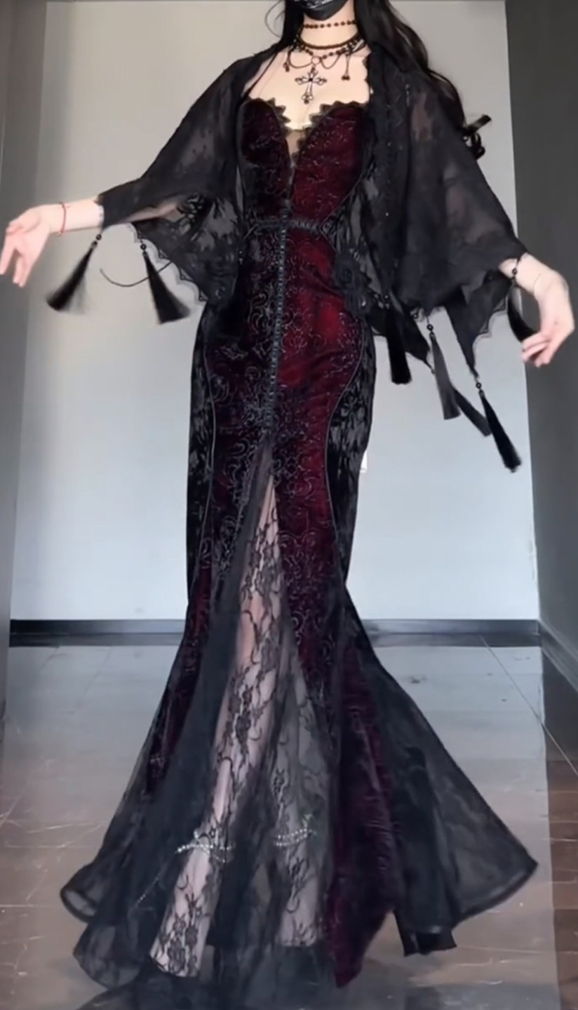 Китайцы одежда наборы 圣诞节新年战袍穿搭服装衣服暗黑风格披肩开衫开叉吊带抹胸裙套装