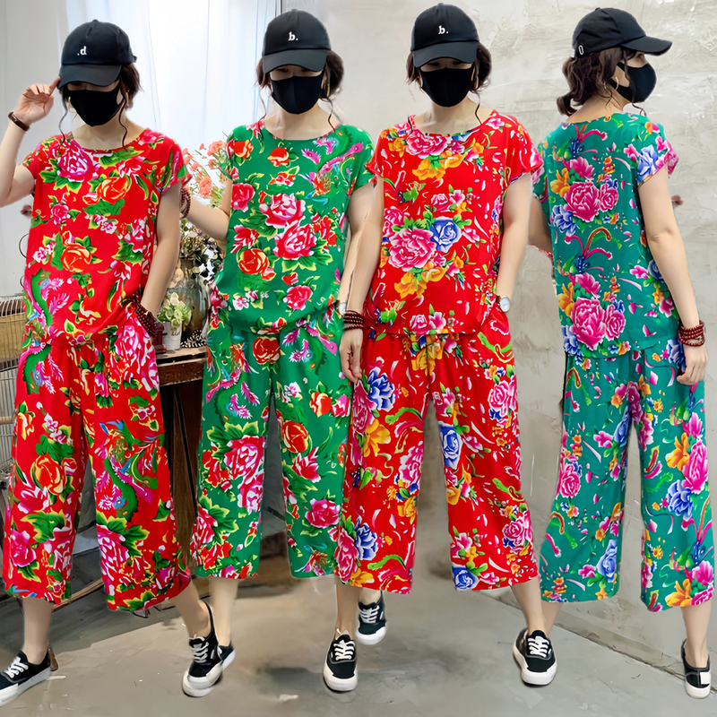 Summer Cotton Silk Northeastern Floral Suit, Two-Piece Short-Sleeved Top and Three-Quarter Pants, Ethnic Style Loungewear, Can Be Worn Outside, Loose Fit for Women