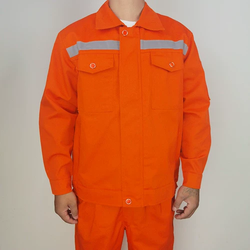 Полиэфир -коттон против прославной полосовой работы по ремонту одежды.