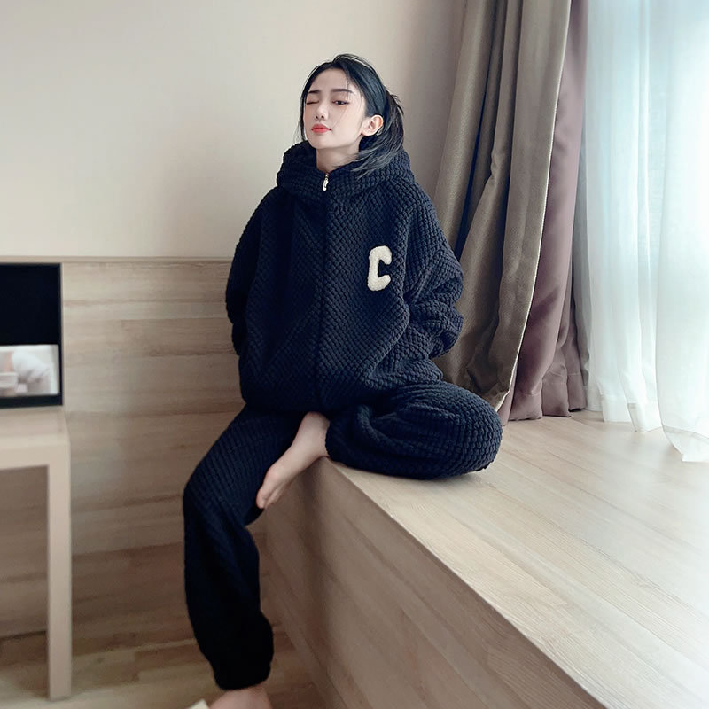 Women's Pajamas for Autumn and Winter, Coral Fleece, Thickened, 2026 New Model, Black, Hooded, Can Be Worn Outside, Flannel Loungewear Women's Pajamas for Autumn and Winter, Coral Fleece, Thickened, 2026 New Model, Black, Hooded, Can Be Worn Outside, Flannel Loungewear