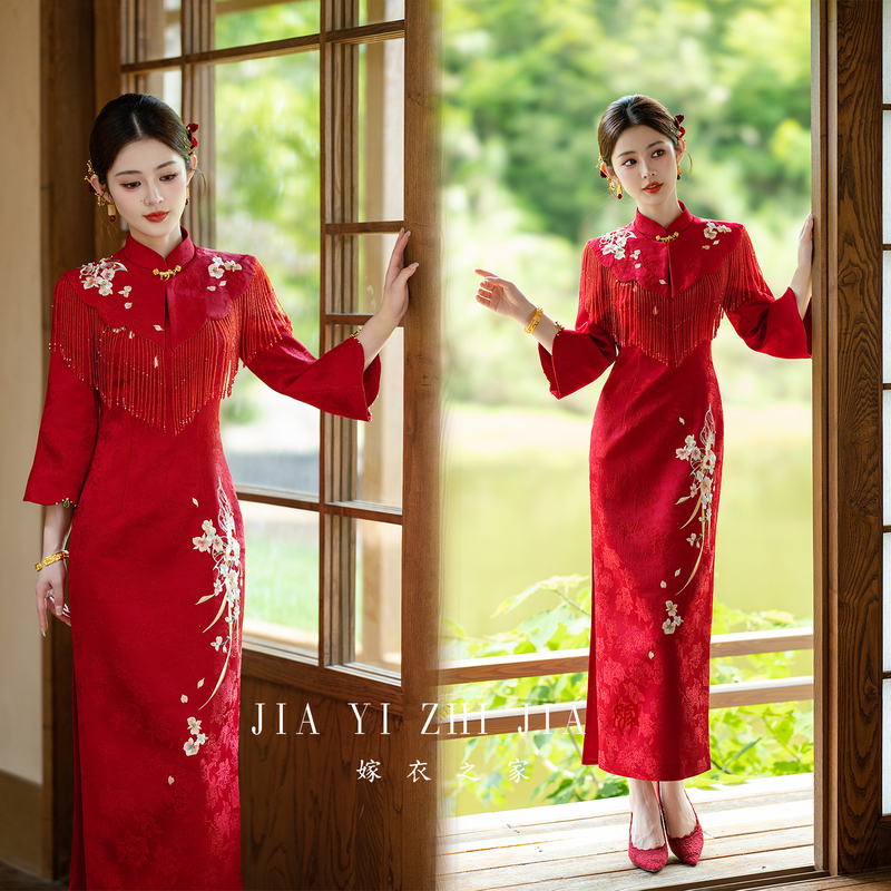 New Chinese-Style Red Wedding Dress for Toasting, Cheongsam 2026 New Model for Petite Brides, Slimming Engagement Dress
