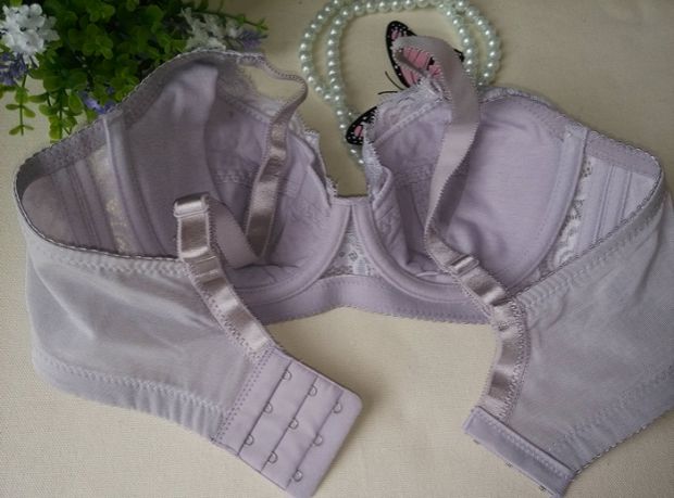 Mùa hè áo ngực siêu mỏng thu thập ren ánh sáng gợi cảm V-type A / B cup bra đồ lót ba ngực - Strapless Bras bra thể thao