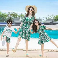 Trang phục gia đình đi biển hè hè 2019 gia đình ba bốn mẹ mặc trang phục gia đình - Trang phục dành cho cha mẹ và con thời trang gia đình