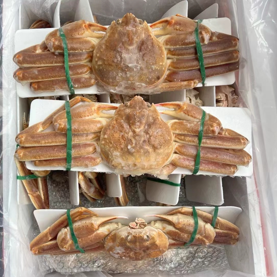 揭开神秘面纱：液氮速冻下的俄罗斯花椒帝王蟹