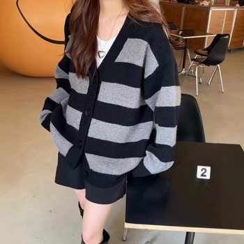 Fashionable color block striped sweater jacket 2024 autumn new retro v-neck loose long sleeve cardigan top for women