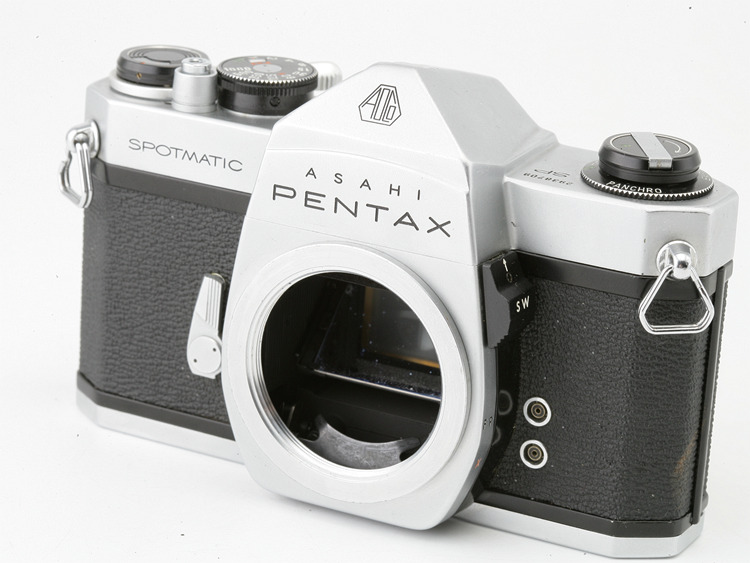 Được sử dụng máy ảnh phim Pentax SPOTMATIC quay phim thực sự Pentax với ống kính 55MM 1.8