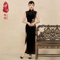 Zero month handmade cheongsam women Summer 2018 new black vintage embroidery embroidery low collar heavy silk cheongsam