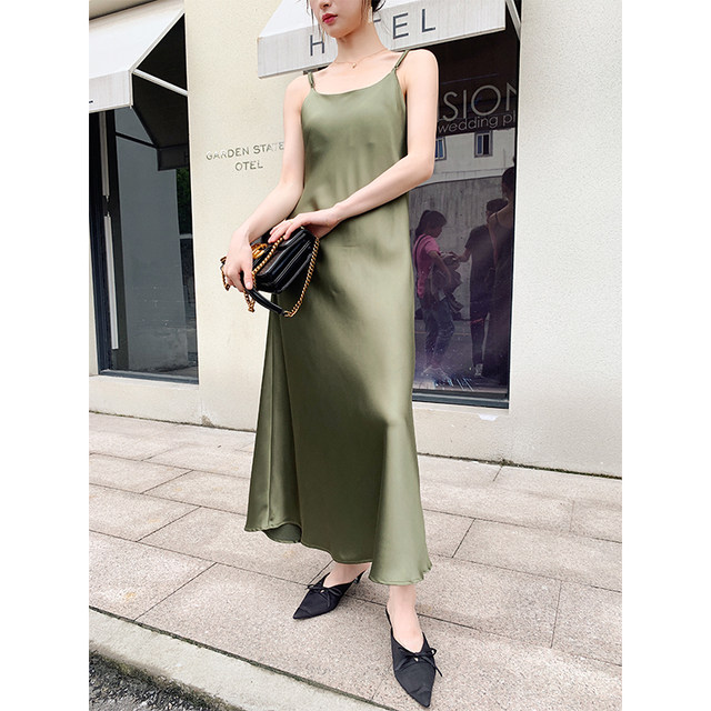 2022 Spring New Plus Size ເຄື່ອງນຸ່ງຜູ້ຍິງ Avocado Green Satin Suspender Fashionable Plus Size Plus Fat MM Dress