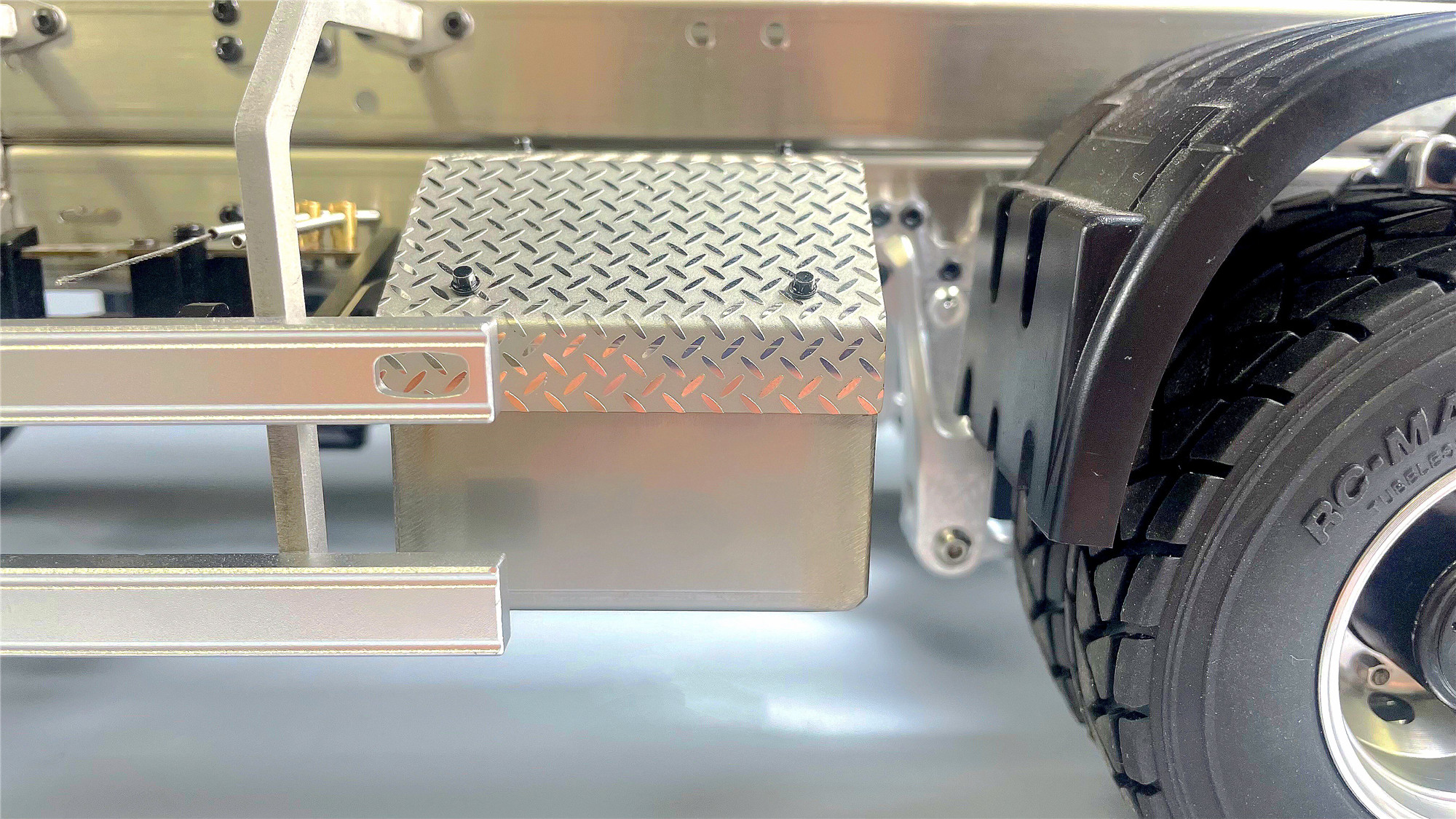 1/14 Für Tamiya Traktor Kopf Schlammpfanne Simulations-Metallverkabelung Werkzeugkasten DIY-Balken-Dekoration – Detail 6