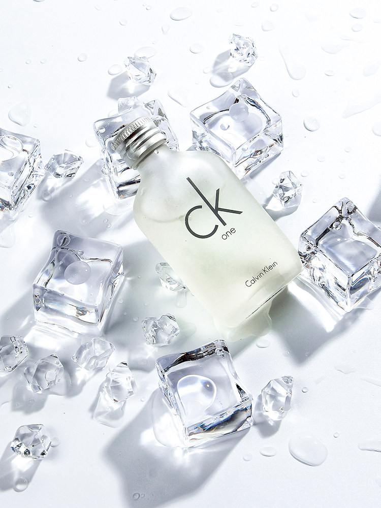 Simulation transparent square fake ice cube broken ice photo props Acrylic wine decoration photography auxiliary swing shot