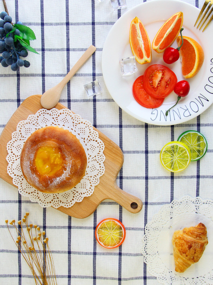 Japanese food photo props Photography small ornaments Shaking sound net red shooting Baking pastry bread small cutting board Beech