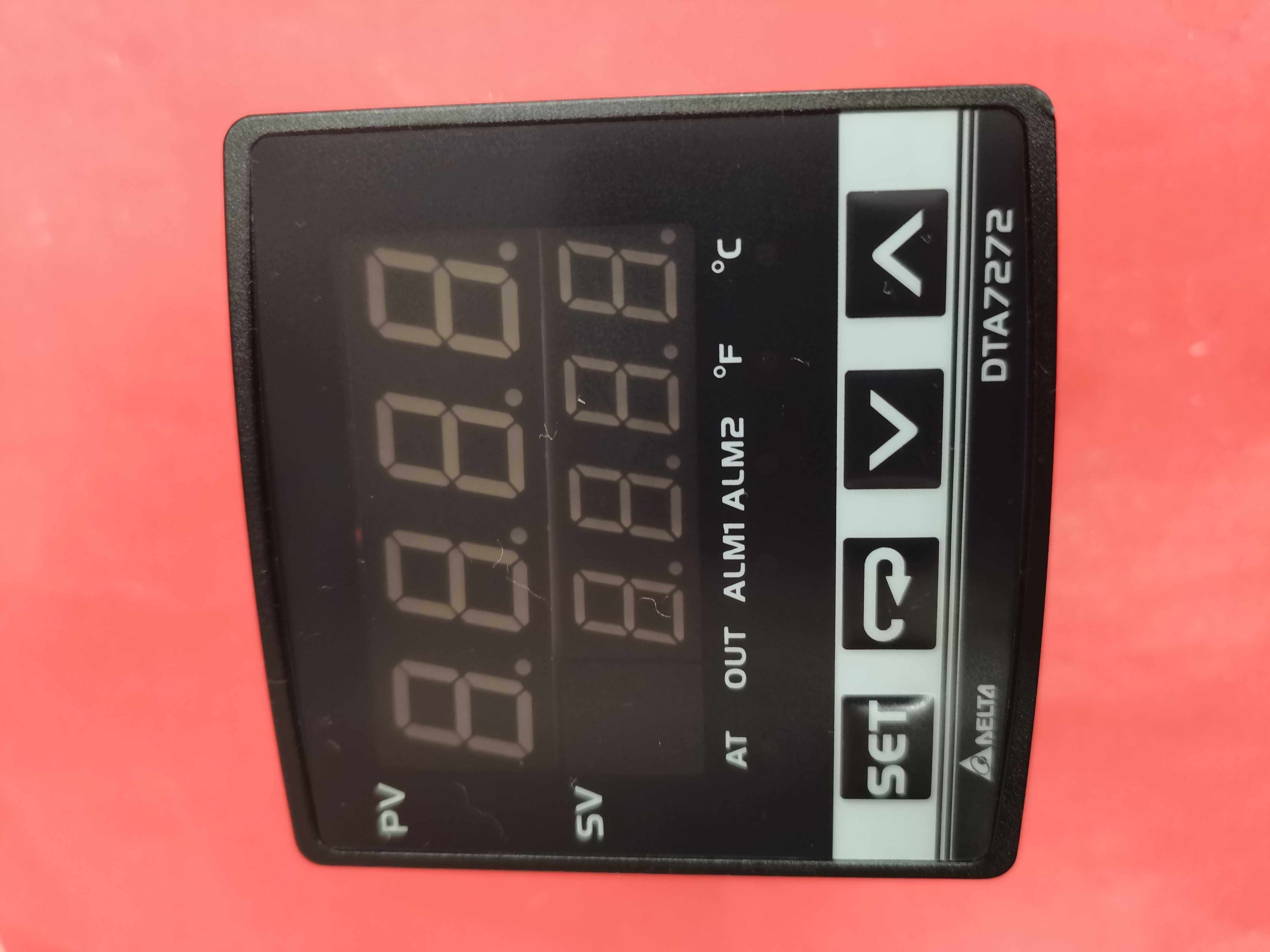 DTA7272 DELTA Teda temperature-controlled DTA7272R0 DTA7272R0 DTA7272C0 DTA7272C0 DTA7272C1