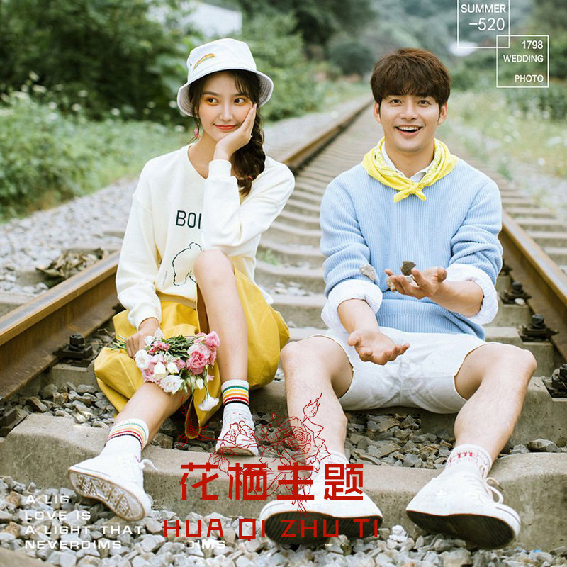 Photo studio new sweater winter couple theme clothing simple and cute campus style location travel photography street photography clothing