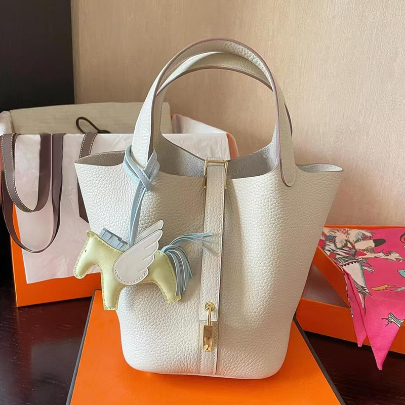 Handmade Vegetable Basket Women's Bag, Bucket Bag, First-Layer Cowhide Leather Handbag, 2026 New Trendy Versatile Large-Capacity Handbag
