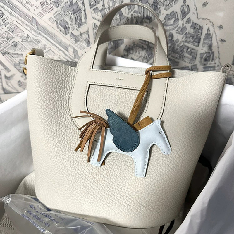 Purely Handmade Waxed Thread Imported Tc Leather 2026 New Style Pig Nose Basket Versatile Bucket Bag Handbag for Women