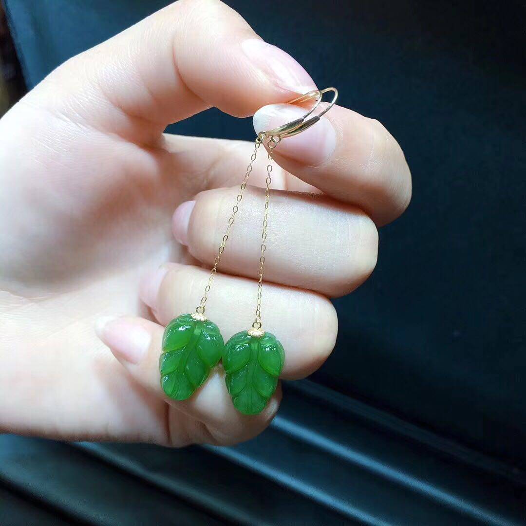 Natural Xinjiang Hetian Jasper leaf drop earrings 18k gold inlaid with a night rich ear hook full of fairy