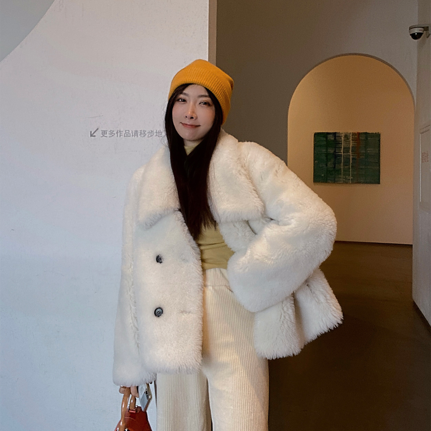 Pay Zion Show Field MVP Black Peumelinu fur integrated female square collar short style Young Leather Grass Coat Winter