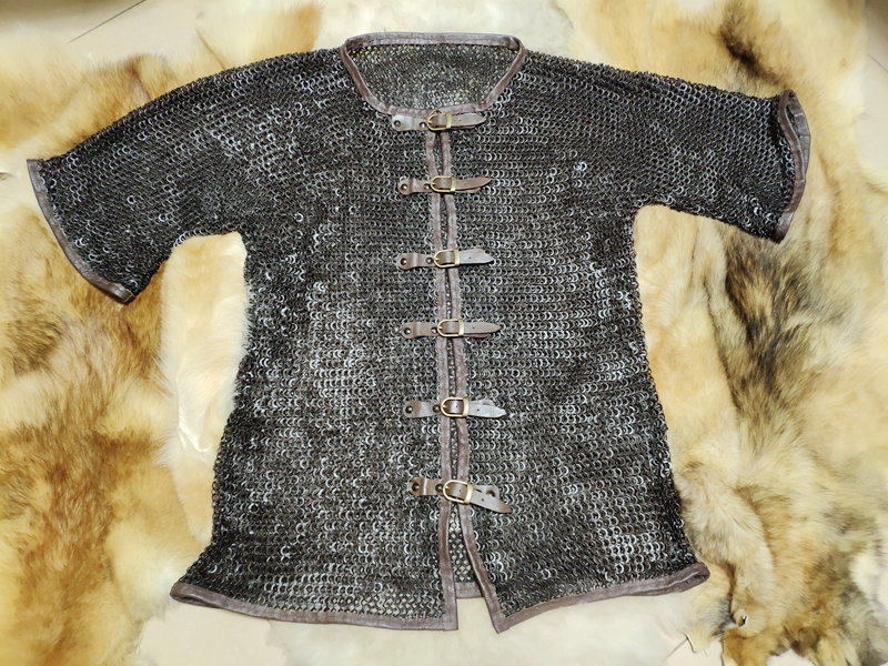 Real time inventory = Bracelet Chia Riveted lock A Medieval rider equipped metal lock Bundesliga wearables-Taobao