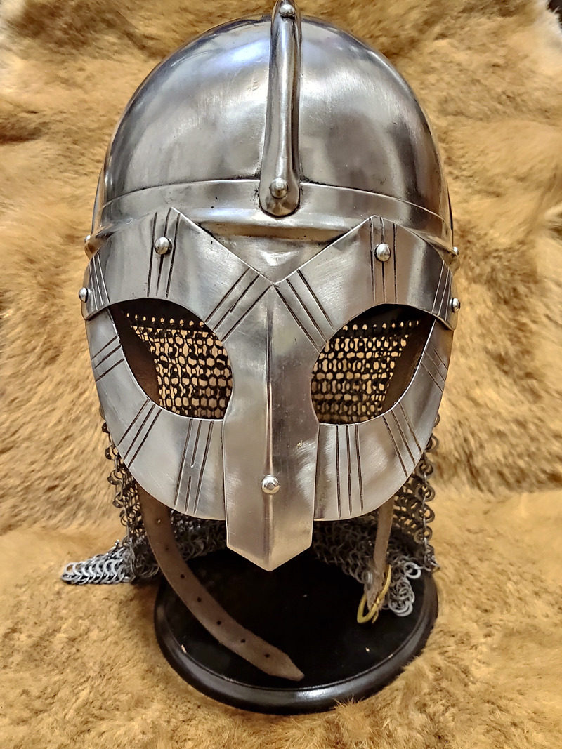 -spot-Nordic sheathed Viking eye frame safety helmet Norman armor with lock drape wearables wearables