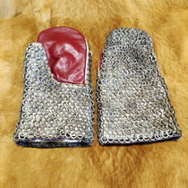 -Spot-Medieval lock hand armor Knight chain armor riveting lock Armor Iron hand historical restoration