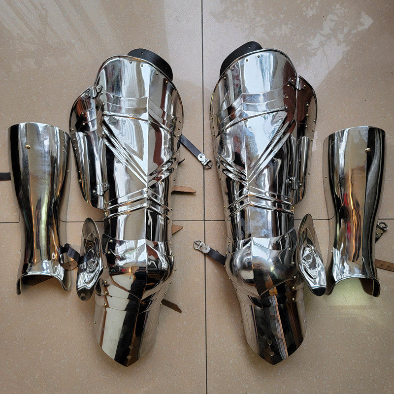 - Spot - Medieval knight armor can wear 15th century European armor Gothic armor