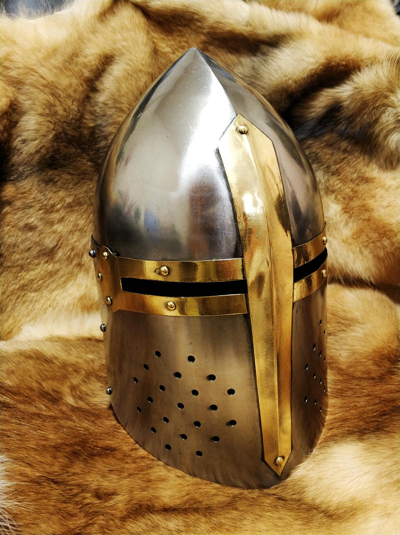 Live stock = Medieval armor Crusader Knights top barrel armor yellow side helmets can be worn pangolin-Taobao