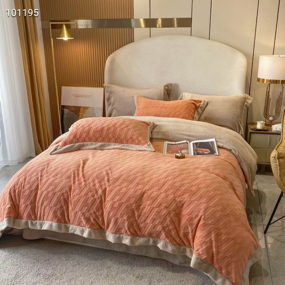 Xiaobai carefully selected A class winter thickened 3D three-dimensional carved velvet four-piece set