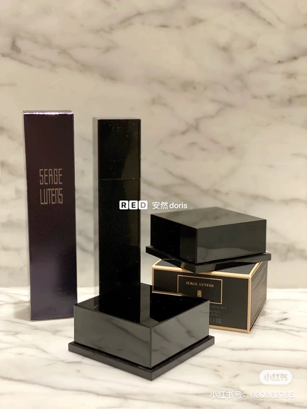 Phấn nền dạng lỏng mờ ảo diệu mới của Serge Lutens Lu Dan 30ml - Nền tảng chất lỏng / Stick Foundation