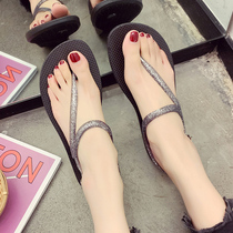 2021 Summer new herringbone slippers Women on holiday wear simple anti-slip thin band combined flat bottom sandals Ins