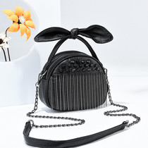 Wide shoulder strap running bag fashion tassel bag 2021 New Tide shoulder bag women shoulder chest bag Korean Fashion Women bag