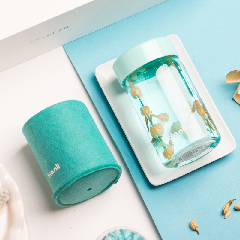 Glass cup small portable heat resistant glass anti-burn cup cover with lid accompanying cup female cute Mori department Summer small water glass