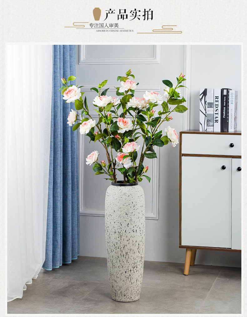 Landing a large ceramic vases, dried flower adornment place to live in the sitting room porch I and contracted Europe type creative flower arrangement