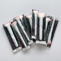 Clear Wet n Wild white brush Rod pink white brush head makeup brush blush powder repair highlight brush