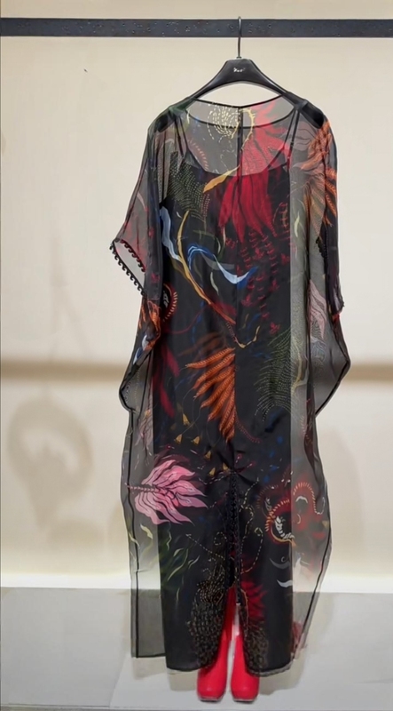 【Miao Series】2026 Winter New Printed Batwing Sleeve Dress, Same Style as in Shopping Malls