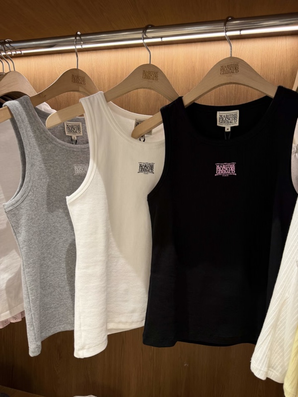 In Stock, Same-Day Shipping. Authentic Korean Marithe Tank Top, Simple Design, New Summer Style, Letter Print, Sleeveless